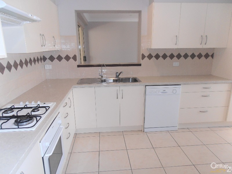 10 Liza Road, Happy Valley SA 5159