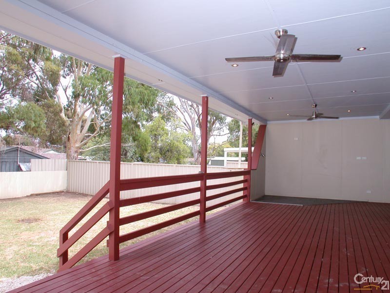 10 Liza Road, Happy Valley SA 5159