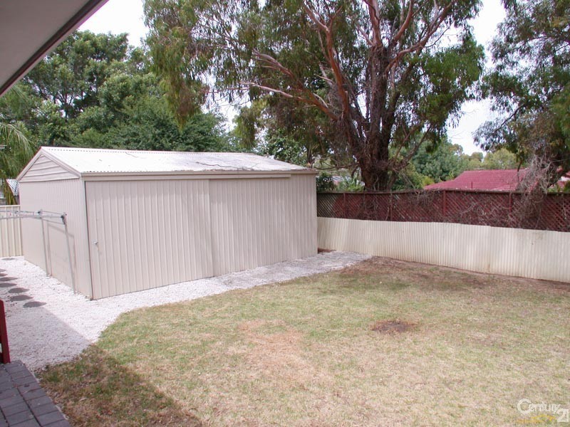 10 Liza Road, Happy Valley SA 5159