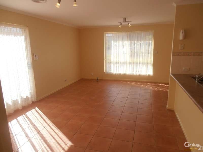 8 Hartland Avenue, Christie Downs SA 5164