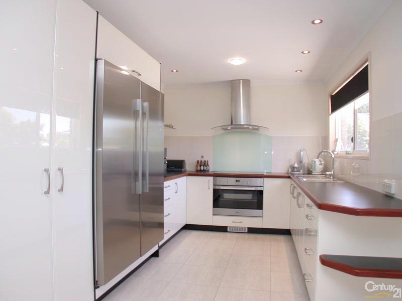 5 Walsh Street, Aldinga Beach SA 5173