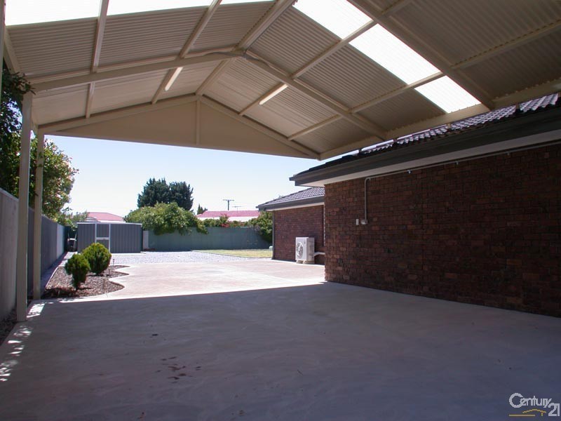 5 Walsh Street, Aldinga Beach SA 5173