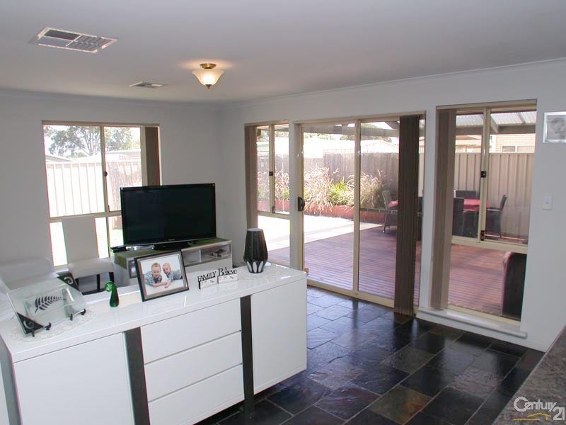 26 Ambrosini Court, Woodcroft SA 5162