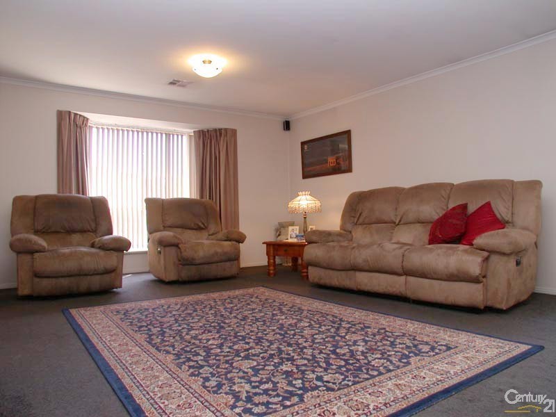 26 Ambrosini Court, Woodcroft SA 5162