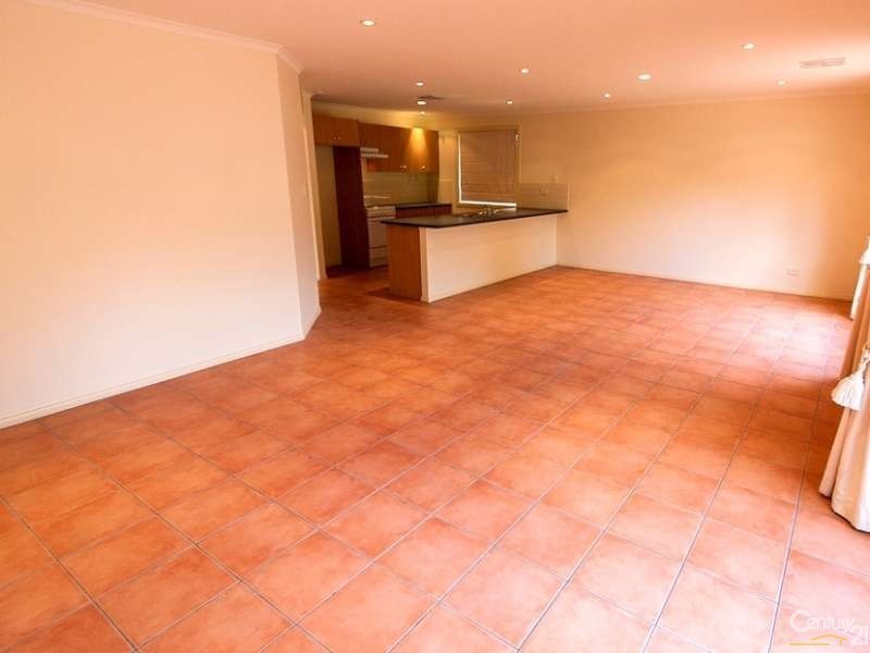 166 Grand Boulevard, Seaford Rise SA 5169