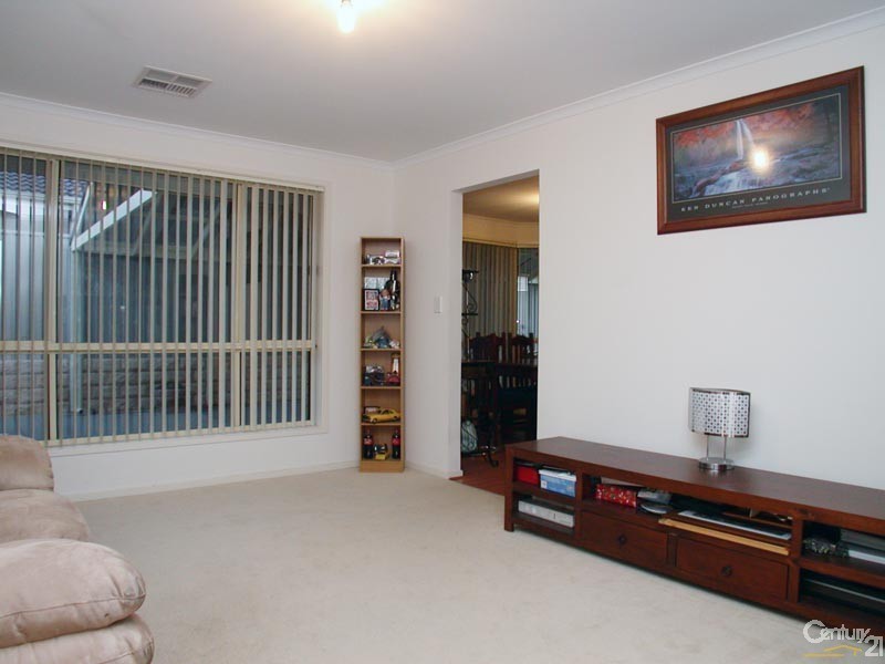 18 Edithburgh Avenue, Seaford Rise SA 5169