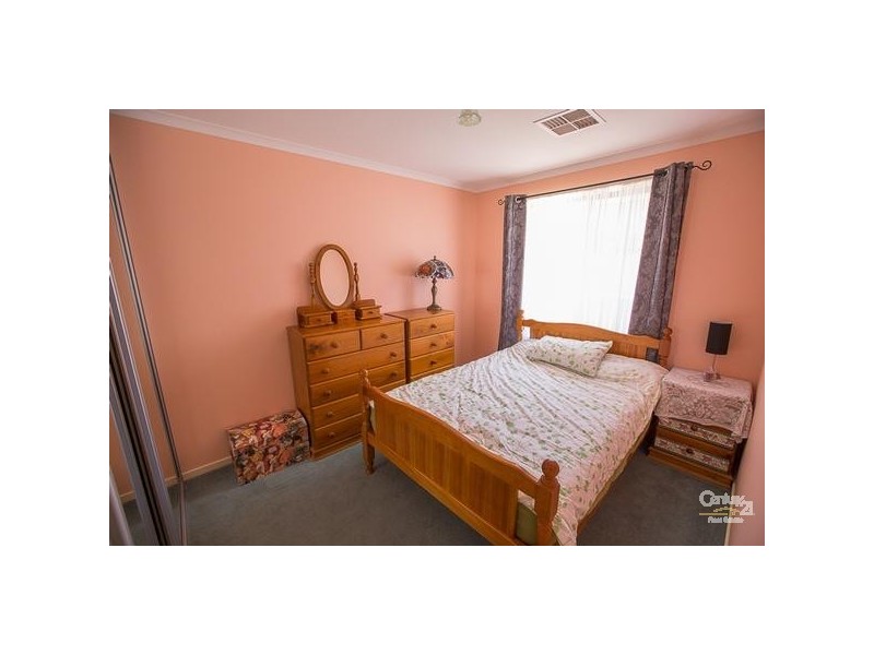 10 Darwendale Street, Huntfield Heights SA 5163