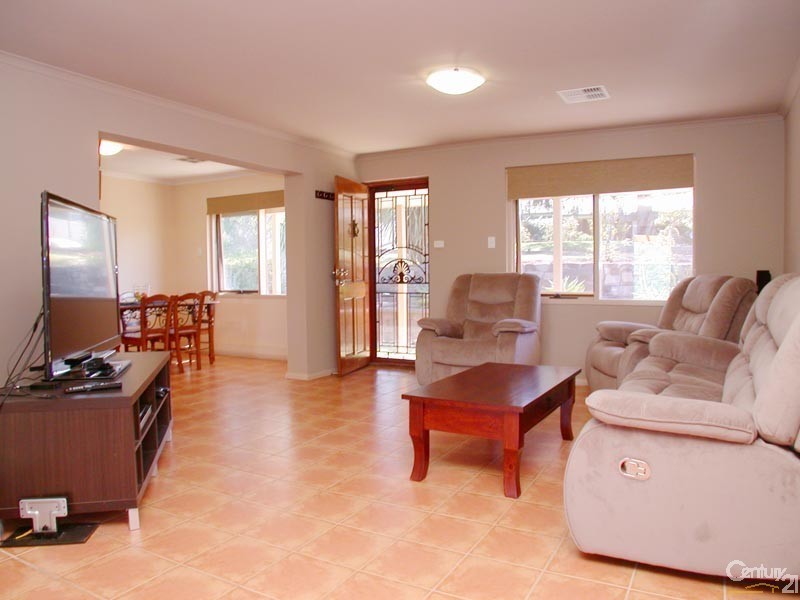 6 Paul Court, O’halloran Hill SA 5158