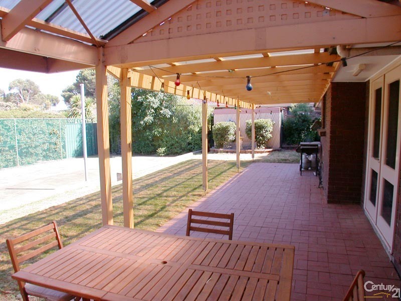 6 Paul Court, O’halloran Hill SA 5158