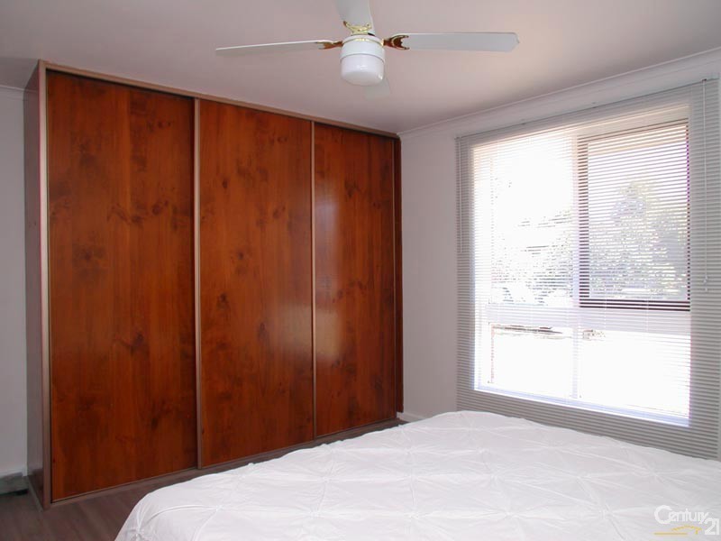 2 Leawarra Avenue, Seaford SA 5169