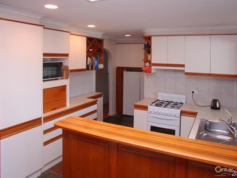 32 Acre Avenue, Morphett Vale SA 5162