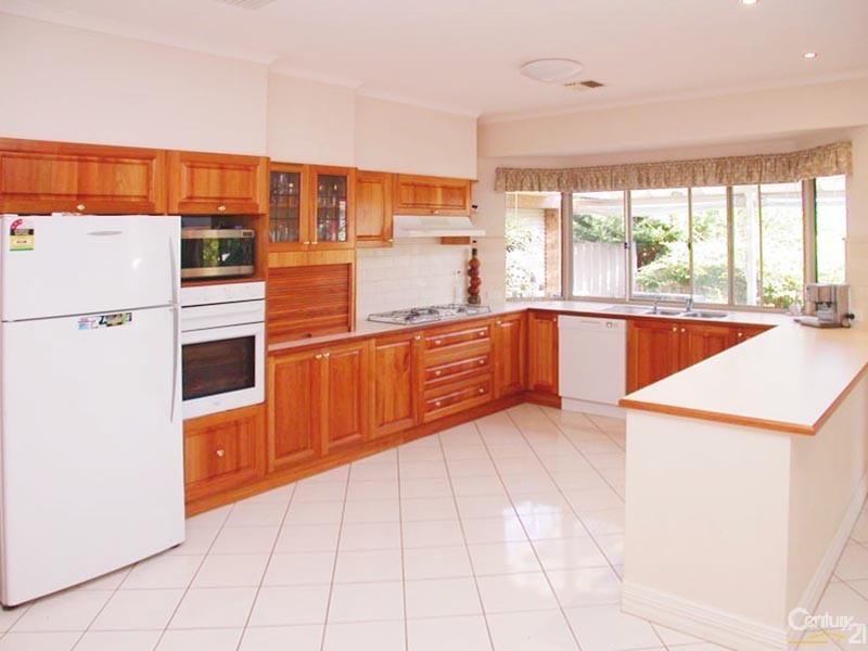 2 Stilton Walk, Happy Valley SA 5159