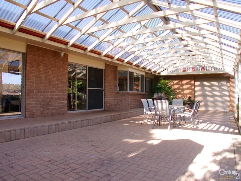 2 Stilton Walk, Happy Valley SA 5159