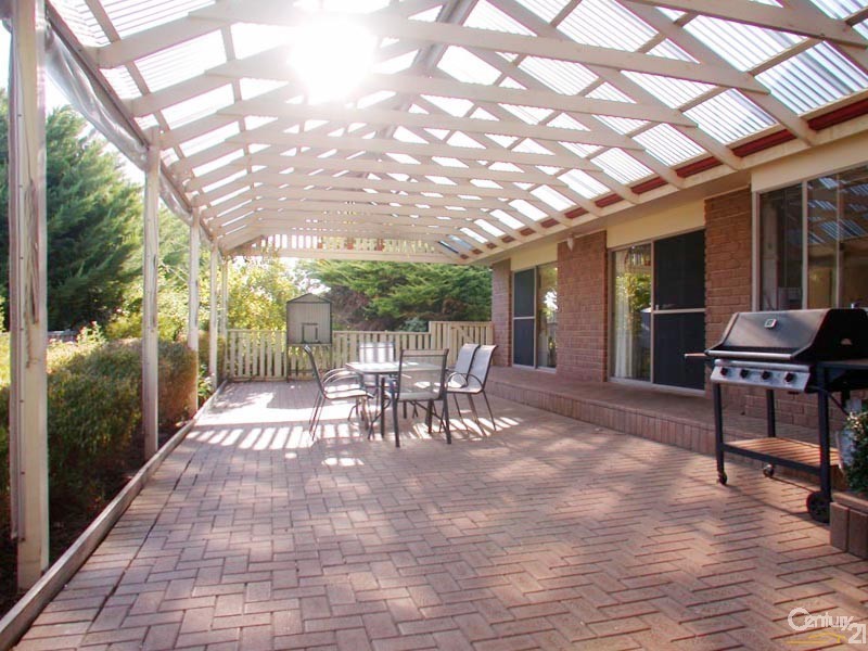 2 Stilton Walk, Happy Valley SA 5159