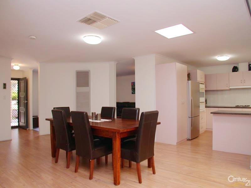 2 Penneys Rise, Onkaparinga Hills SA 5163