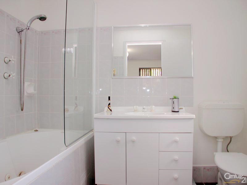 2 Penneys Rise, Onkaparinga Hills SA 5163