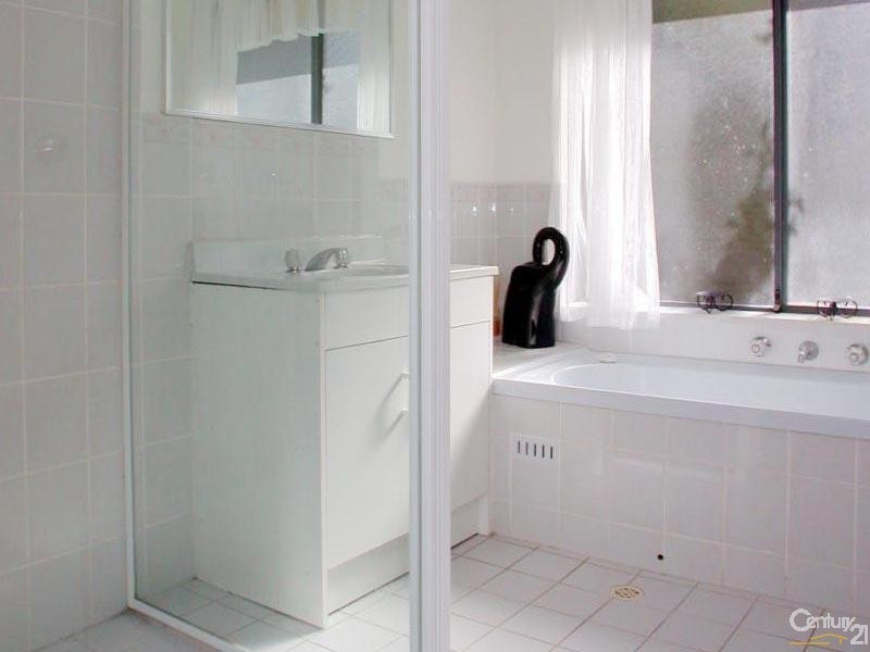 2 Penneys Rise, Onkaparinga Hills SA 5163