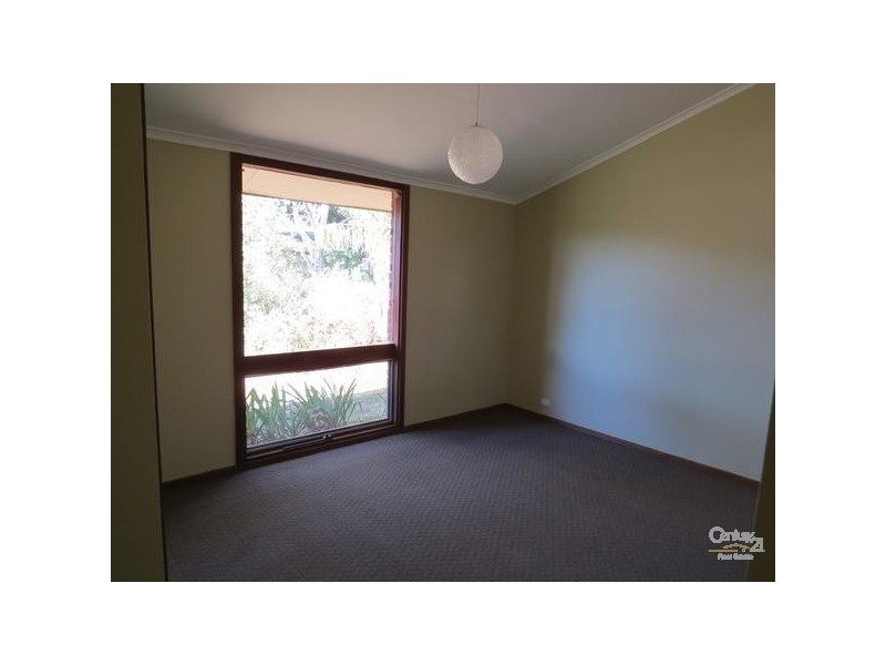 16 Ebor Crescent, Aberfoyle Park SA 5159