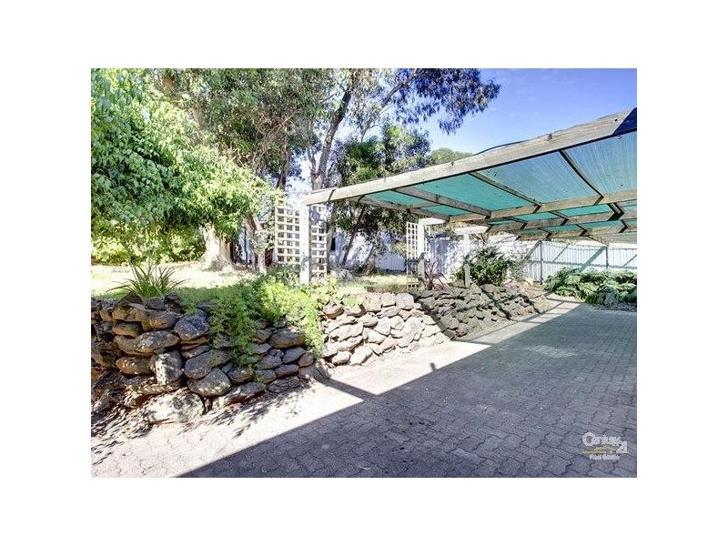 19 Sunnymeade Drive, Aberfoyle Park SA 5159