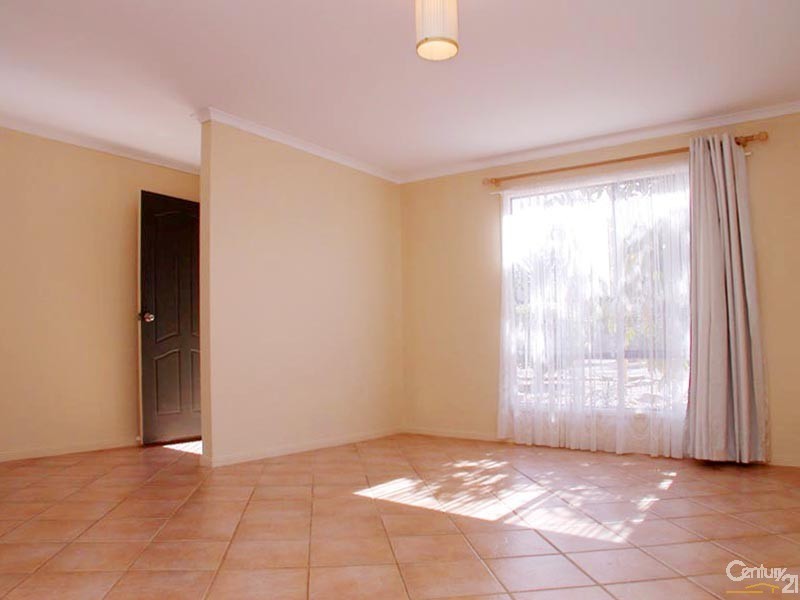 4 Walsh Street, Aldinga Beach SA 5173