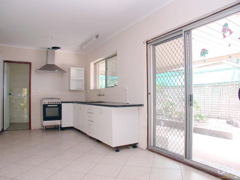 9 Ardross Crescent, Morphett Vale SA 5162