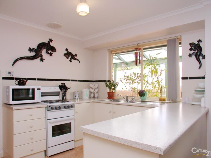 2 14 Dalkeith Avenue, Morphett Vale SA 5162