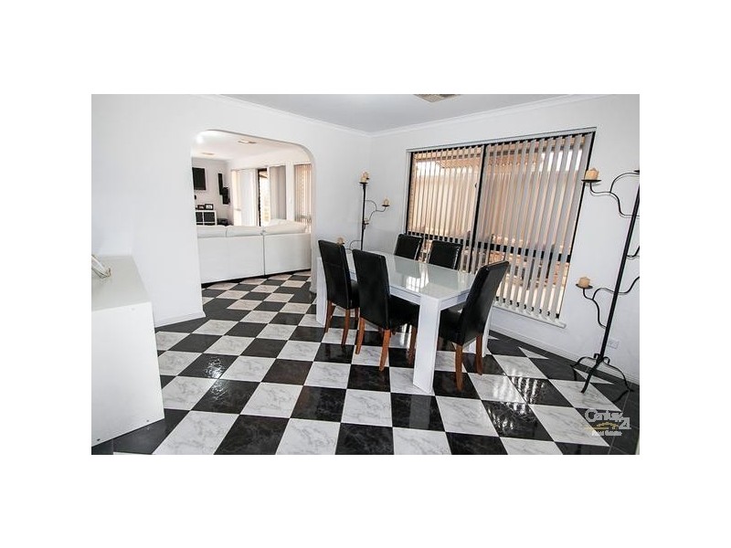 10 Henley Circuit, Seaford Rise SA 5169