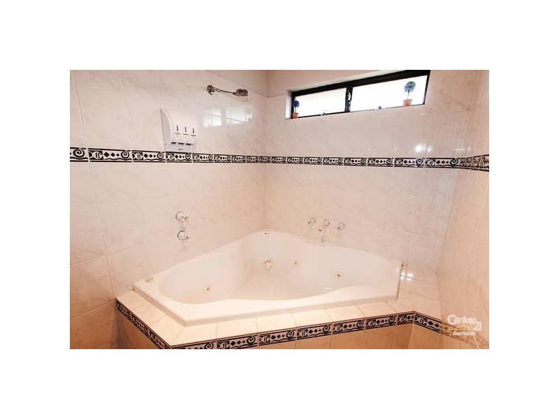 10 Henley Circuit, Seaford Rise SA 5169