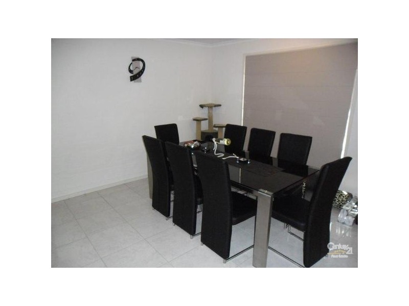 3 Lance Ave, Hackham SA 5163