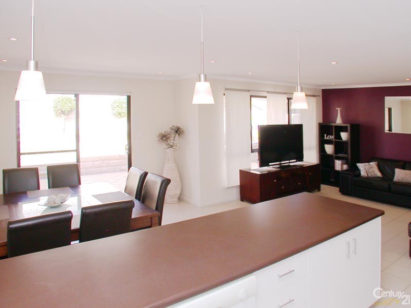 4 Antonio Street, Huntfield Heights SA 5163