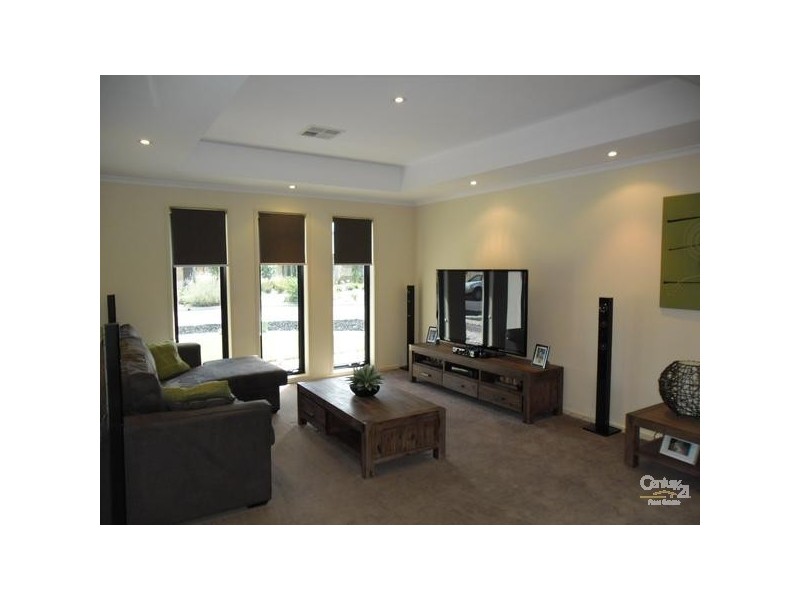 10 Lighthouse Terrace, Seaford Meadows SA 5169