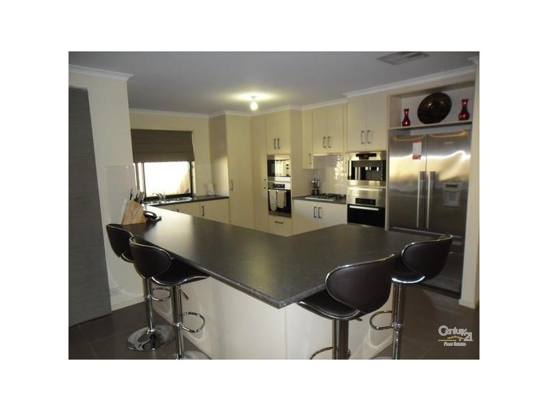 10 Lighthouse Terrace, Seaford Meadows SA 5169