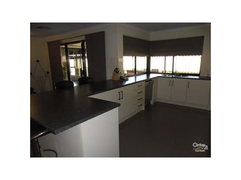 10 Lighthouse Terrace, Seaford Meadows SA 5169