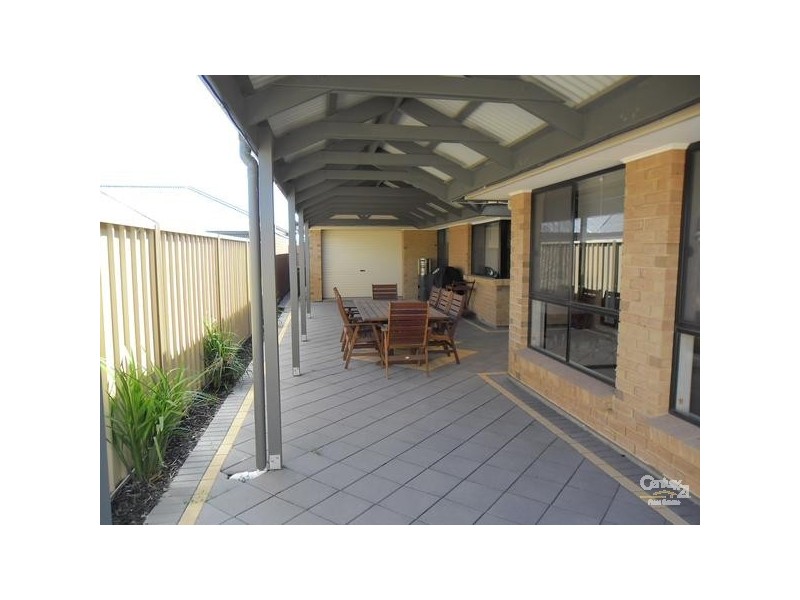 10 Lighthouse Terrace, Seaford Meadows SA 5169