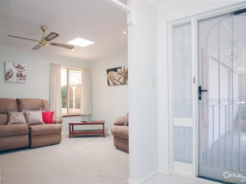 1 Estuary Close, Port Noarlunga SA 5167