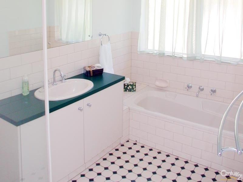 1 Estuary Close, Port Noarlunga SA 5167