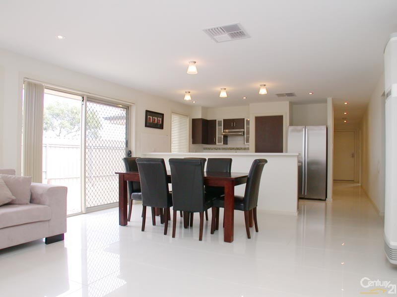 4-4 Sandy Lane, Hackham SA 5163