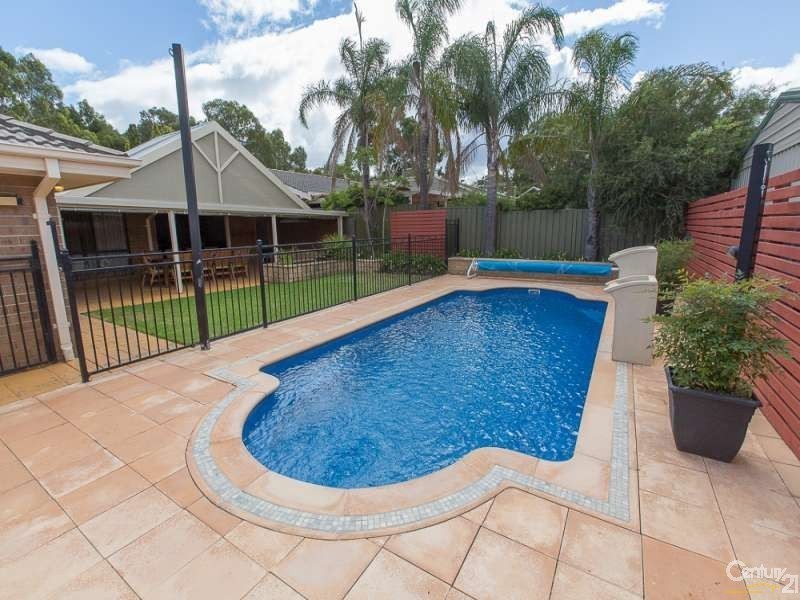 36 Sun Crescent, Happy Valley SA 5159