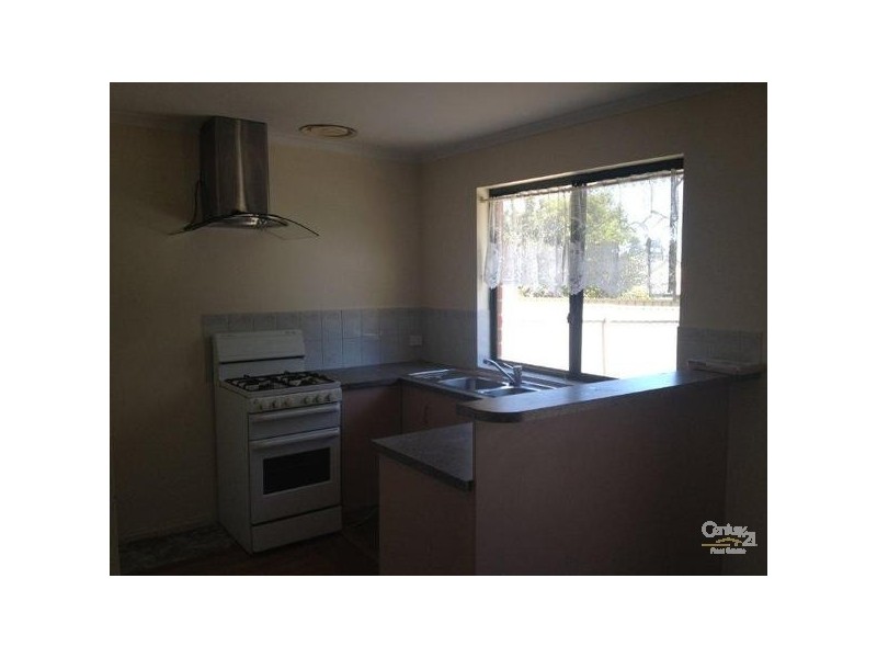 4 Mawson Circuit, Woodcroft SA 5162