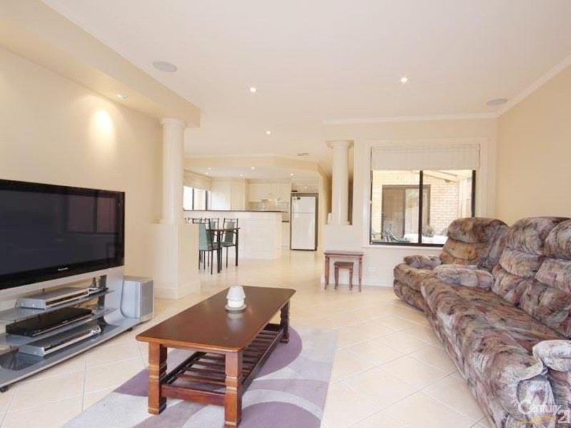 6 Windana Mews, Glandore SA 5037