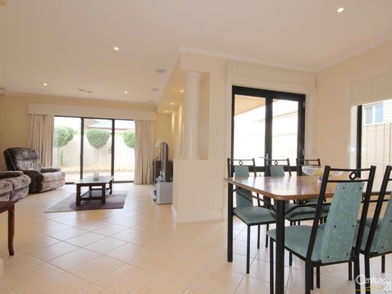 6 Windana Mews, Glandore SA 5037