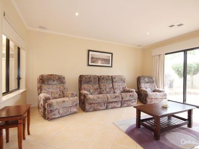 6 Windana Mews, Glandore SA 5037