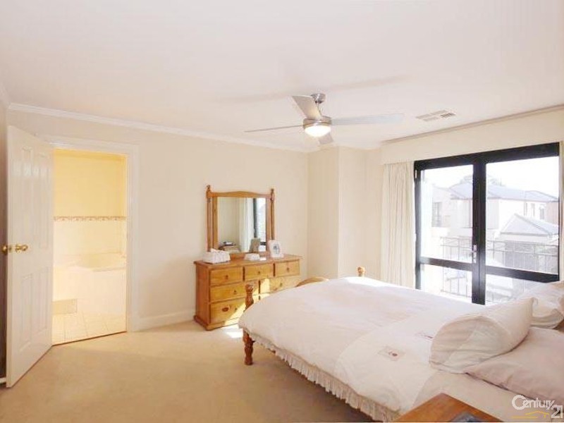 6 Windana Mews, Glandore SA 5037