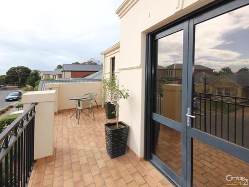 6 Windana Mews, Glandore SA 5037