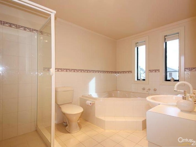 6 Windana Mews, Glandore SA 5037