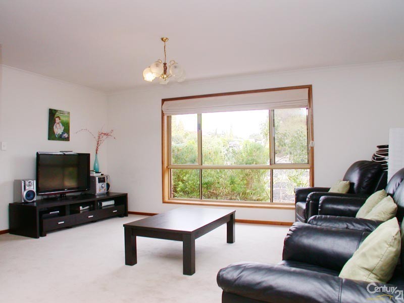 8 Wyman Way, Woodcroft SA 5162