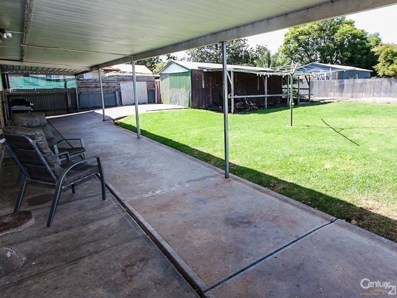 4 Gerard Street, Christie Downs SA 5164