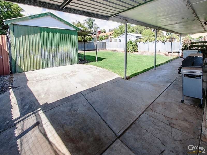 4 Gerard Street, Christie Downs SA 5164