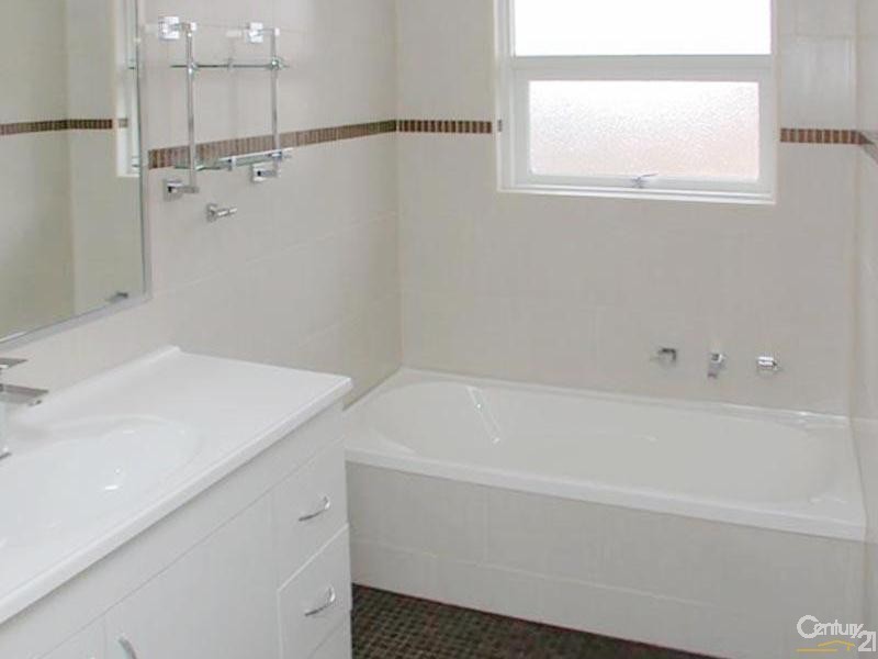 15 Mallen Street, Morphett Vale SA 5162