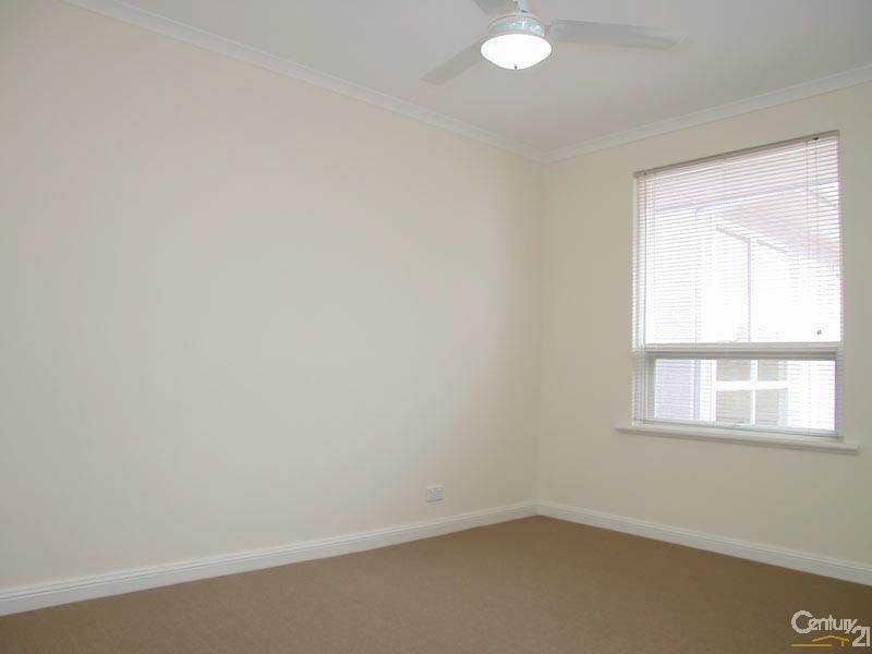 15 Mallen Street, Morphett Vale SA 5162